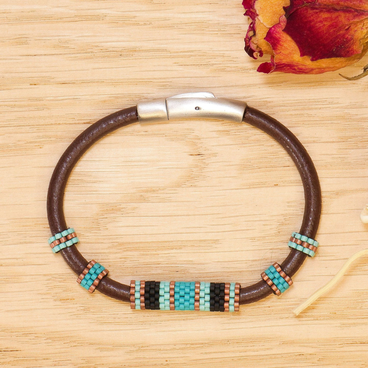 Bracelet cuir marron et perles Miyuki ton bleu turquoise